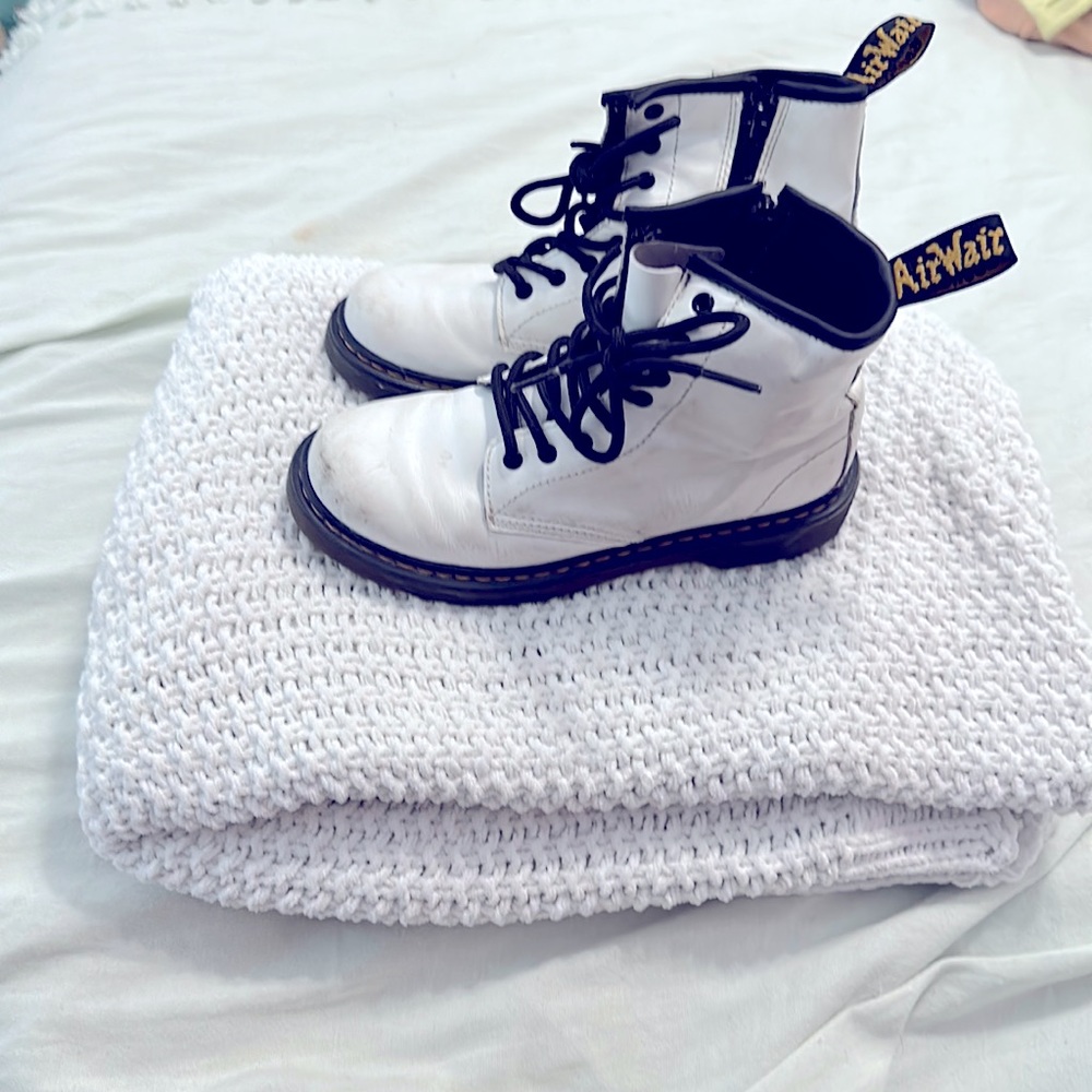 White&black doc martens afew scuffs on the front other than that great condition